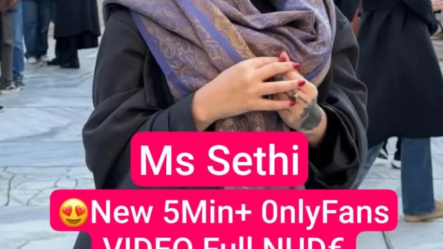 MS Sethi Goes Full Nude Riding Big Dick With Her Huge Jiggling Ass